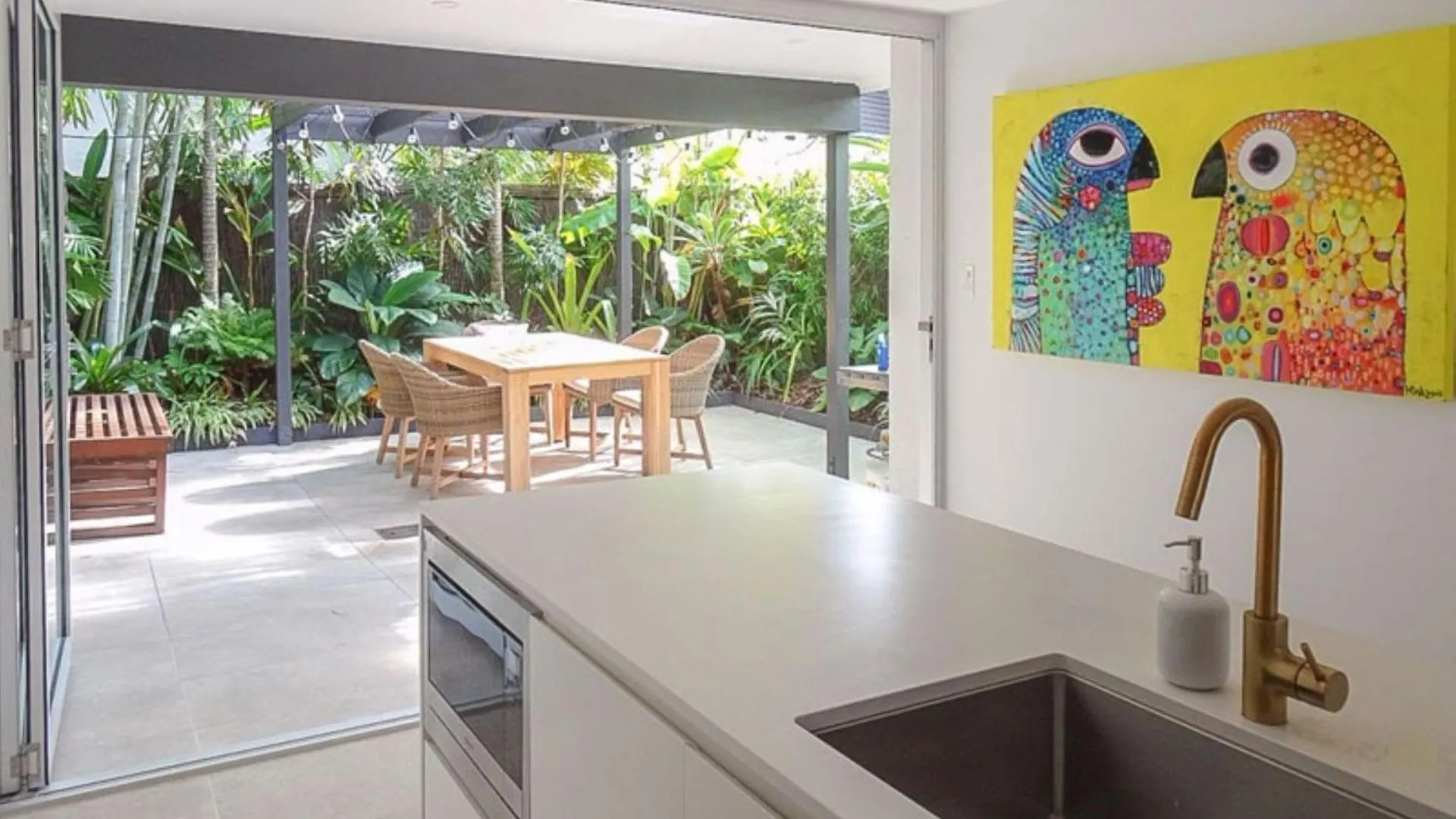 Little Treasure 3.13 Mitti Street Apartment Noosa Heads
