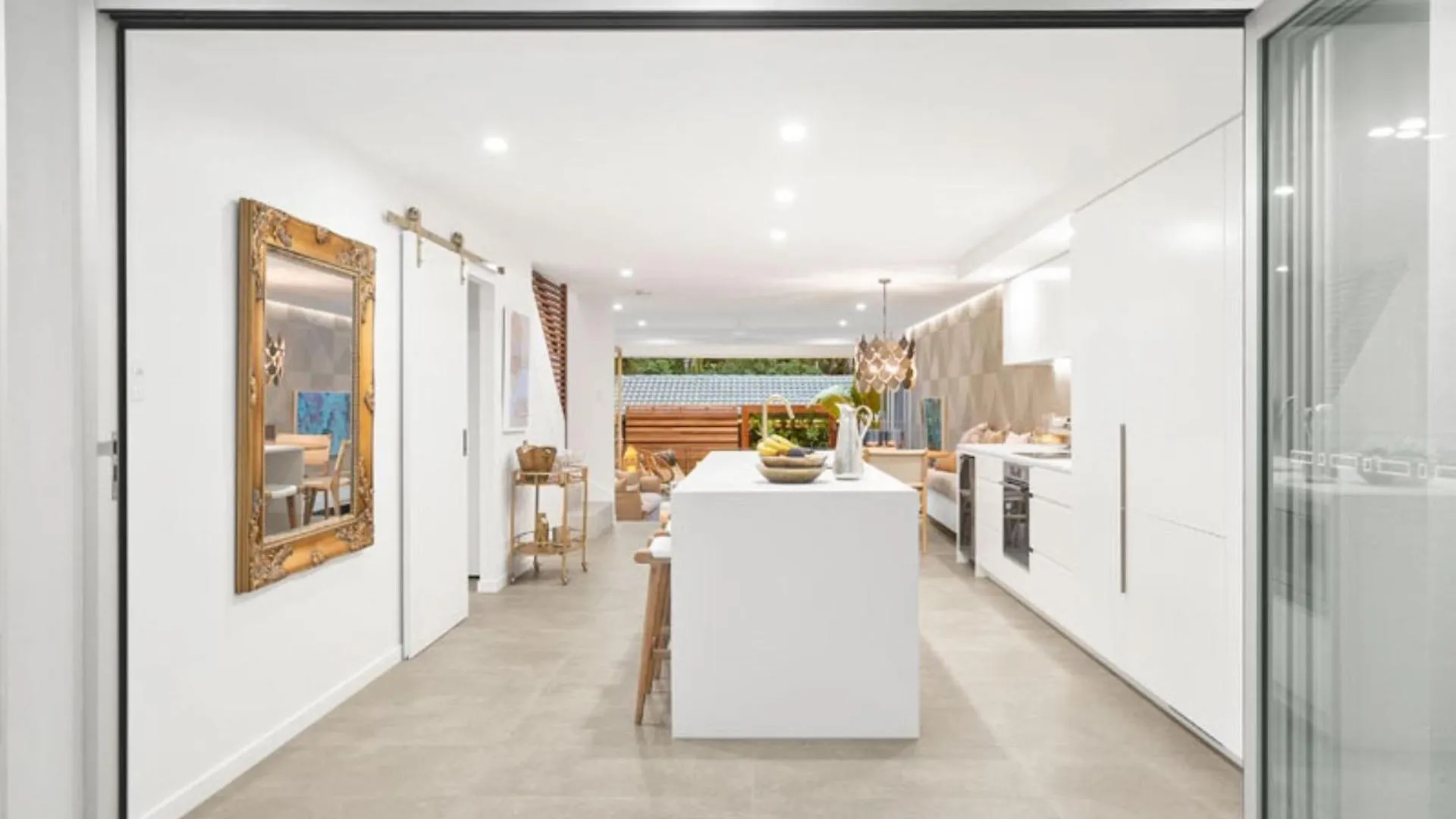 Little Treasure 3.13 Mitti Street Apartment Noosa Heads
